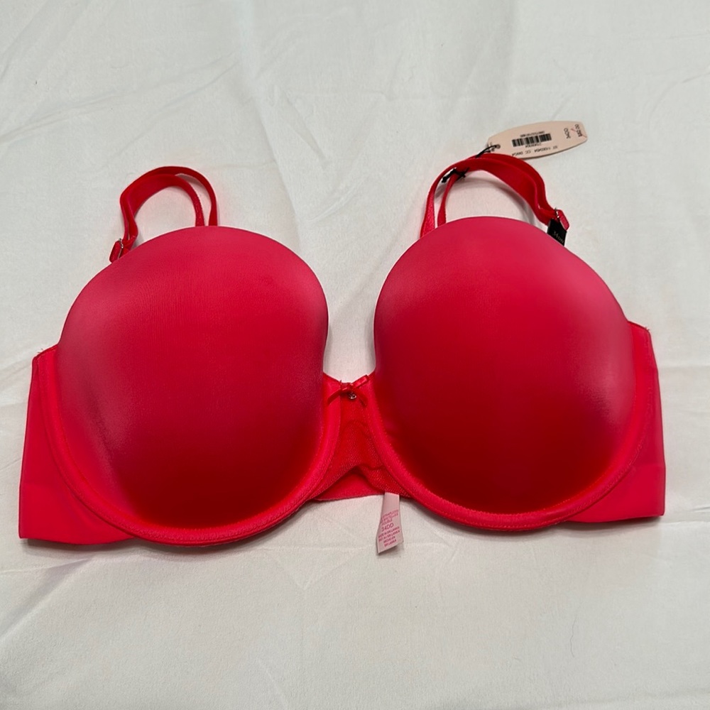 Victoria’s Secret bras size 34DD